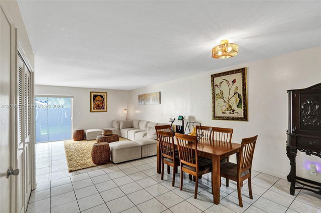 6813 NW 29th Ave 1, Fort Lauderdale, FL 33309