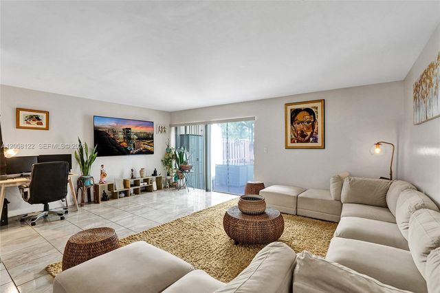 6813 NW 29th Ave 1, Fort Lauderdale, FL 33309