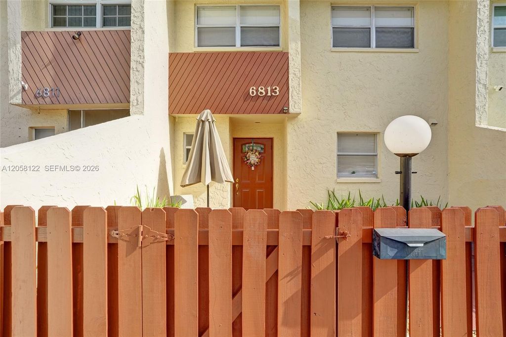 6813 NW 29th Ave 1, Fort Lauderdale, FL 33309