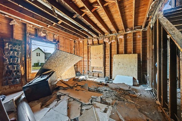606 8th Street, Three Rivers, MI 49093