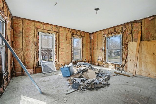 606 8th Street, Three Rivers, MI 49093