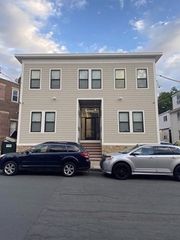 9 Sixth St 1, Chelsea, MA 02150