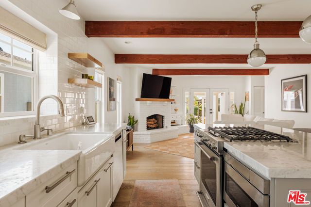 6332 W 84th Place, Los Angeles, CA 90045