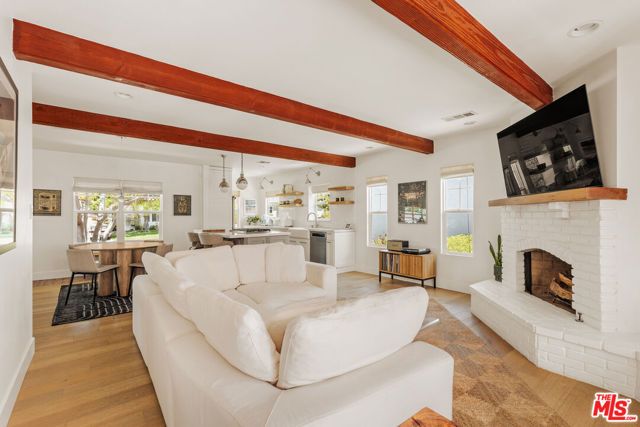 6332 W 84th Place, Los Angeles, CA 90045