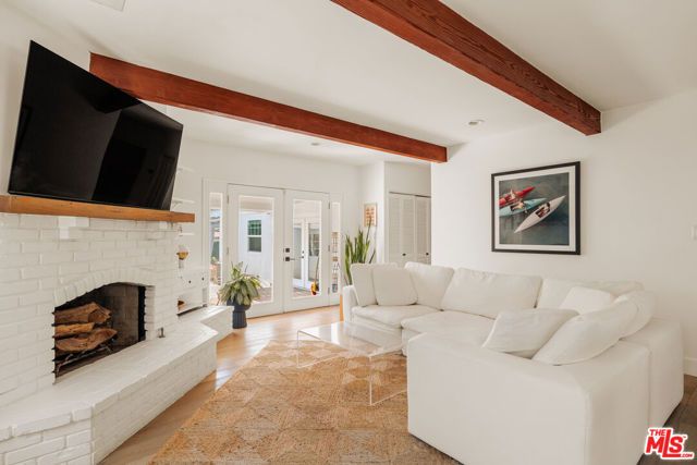 6332 W 84th Place, Los Angeles, CA 90045