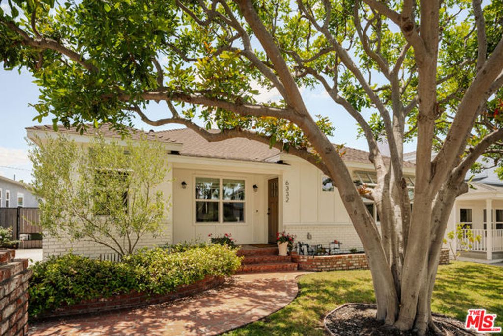 6332 W 84th Place, Los Angeles, CA 90045