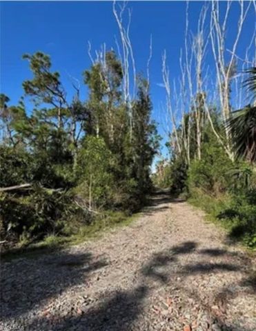 7000 Guava AVE, Bokeelia, FL 33922