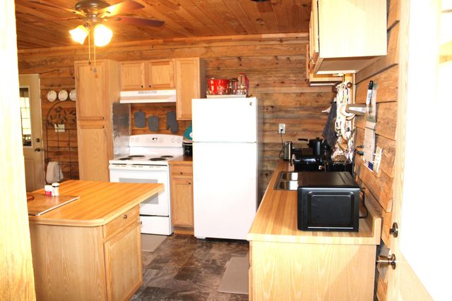 1701 Cold Hill Road, London, KY 40741
