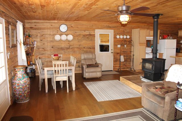 1701 Cold Hill Road, London, KY 40741