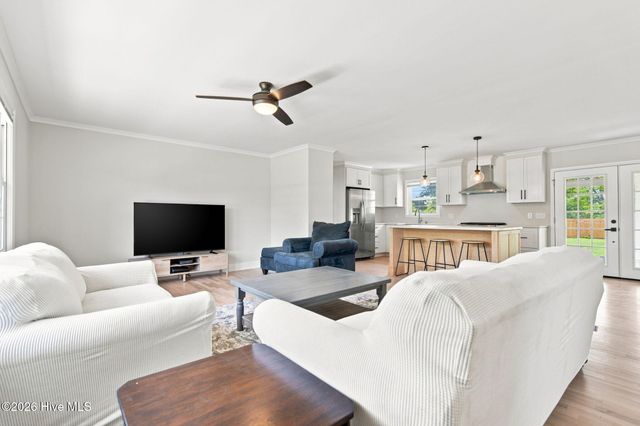501 Long Leaf Acres Drive, Wilmington, NC 28405