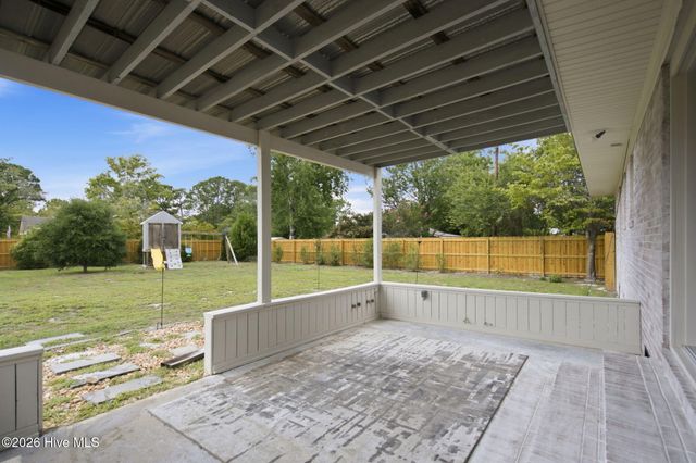 501 Long Leaf Acres Drive, Wilmington, NC 28405