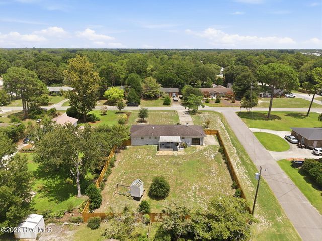 501 Long Leaf Acres Drive, Wilmington, NC 28405
