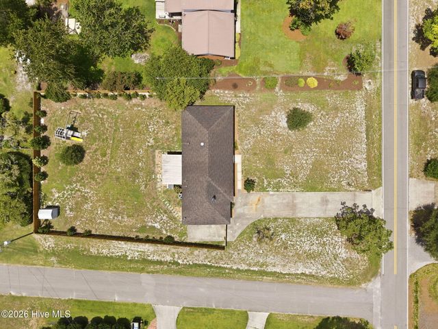 501 Long Leaf Acres Drive, Wilmington, NC 28405