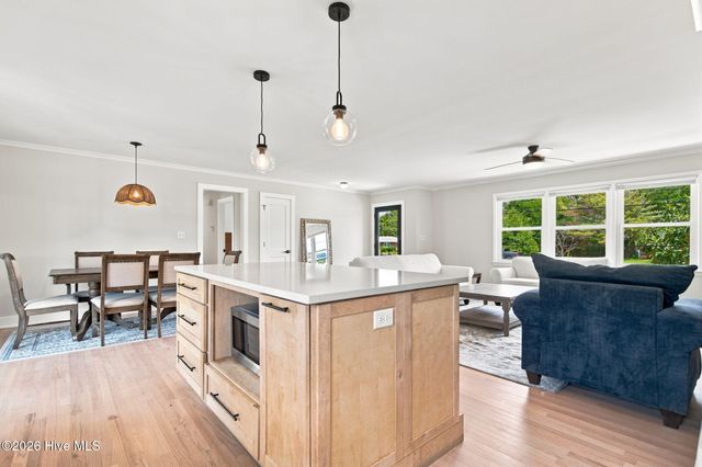 501 Long Leaf Acres Drive, Wilmington, NC 28405