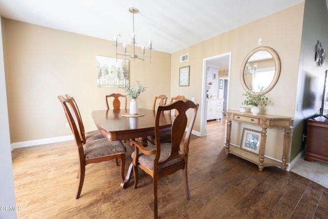 4212 Village 4, Camarillo, CA 93012