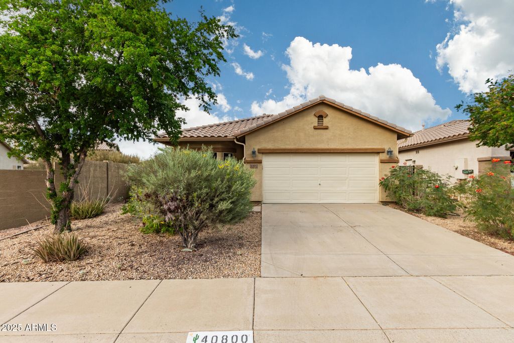 40800 N APOLLO Way, Anthem, AZ 85086