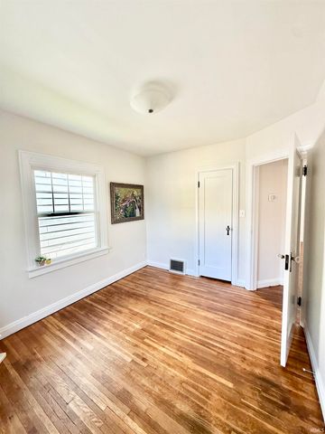 901 N Weinbach Avenue, Evansville, IN 47711