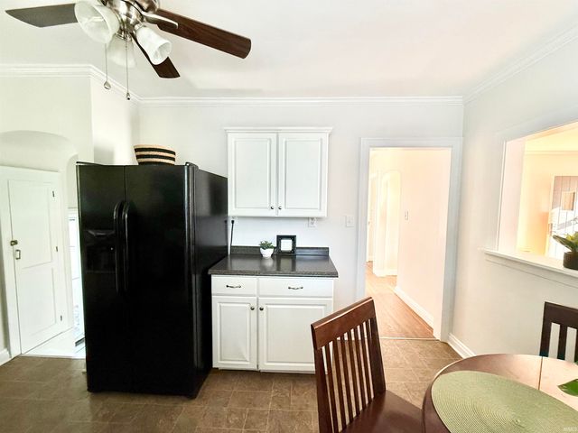 901 N Weinbach Avenue, Evansville, IN 47711