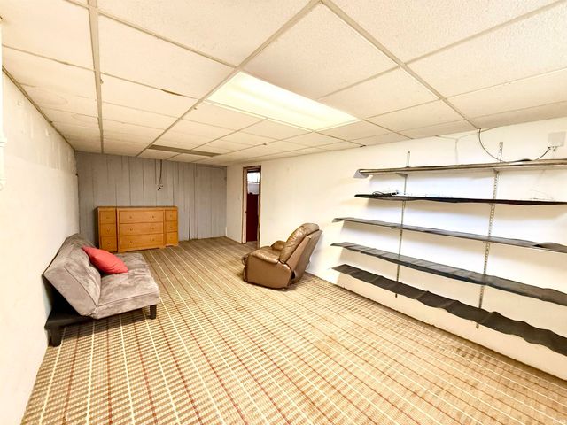 901 N Weinbach Avenue, Evansville, IN 47711