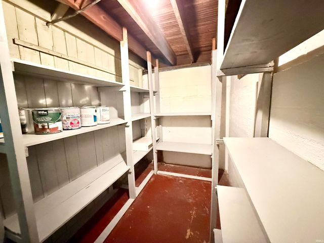 901 N Weinbach Avenue, Evansville, IN 47711