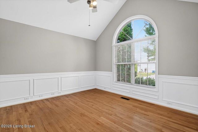 10924 Symington Cir, Louisville, KY 40241