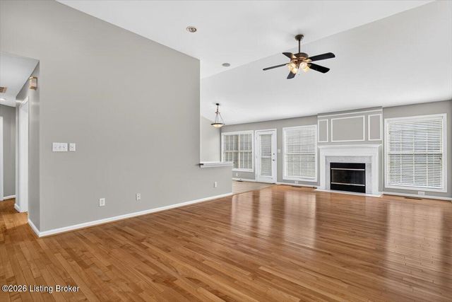 10924 Symington Cir, Louisville, KY 40241