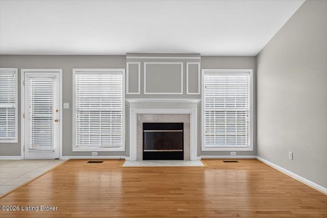10924 Symington Cir, Louisville, KY 40241