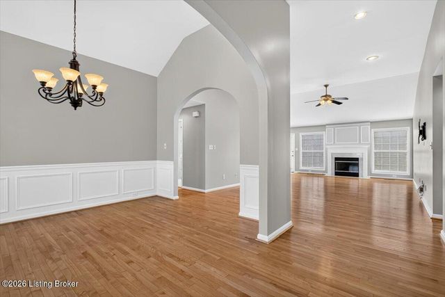10924 Symington Cir, Louisville, KY 40241
