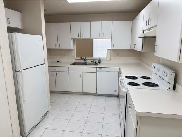 3827 DOUNE WAY, Clermont, FL 34711