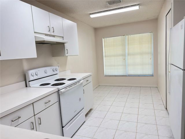 3827 DOUNE WAY, Clermont, FL 34711