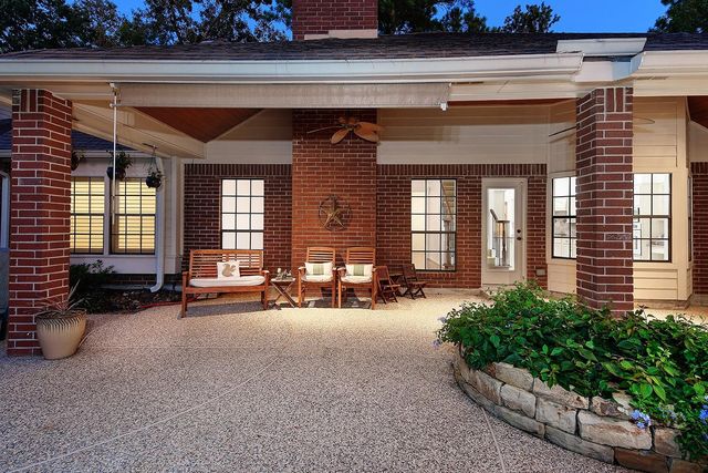 15 Amber Sky Place, The Woodlands, TX 77381