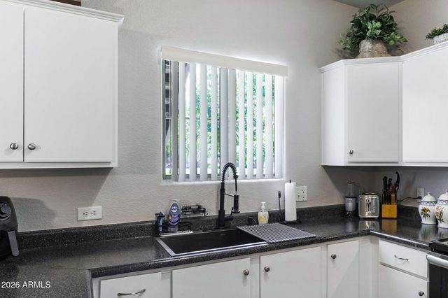 1941 S PIERPONT Drive 1122, Mesa, AZ 85206