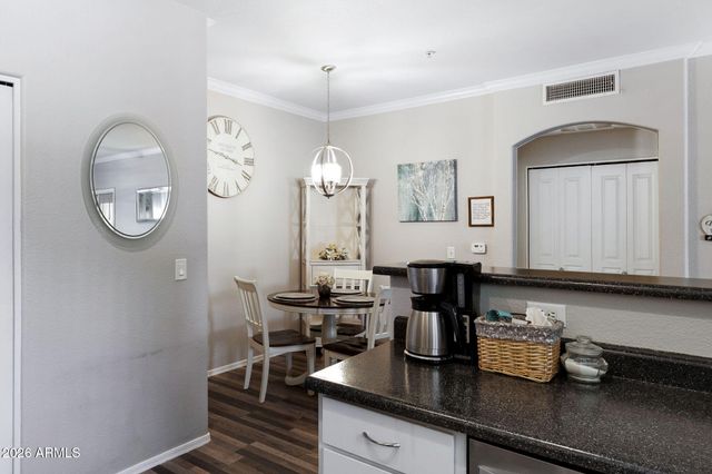 1941 S PIERPONT Drive 1122, Mesa, AZ 85206