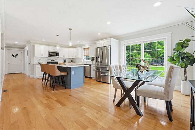 5 Rockmeadow Dr, East Bridgewater, MA 02333