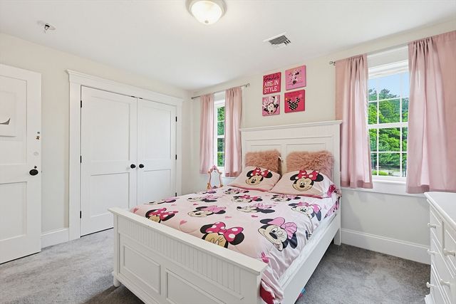 5 Rockmeadow Dr, East Bridgewater, MA 02333