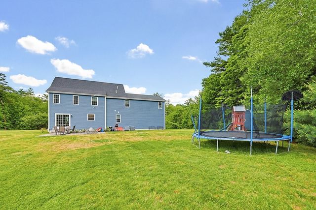 5 Rockmeadow Dr, East Bridgewater, MA 02333