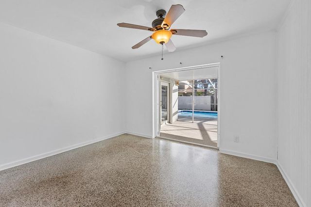 920 S Lake Drive, Lantana, FL 33462