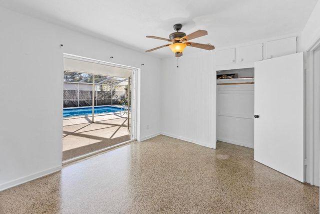 920 S Lake Drive, Lantana, FL 33462