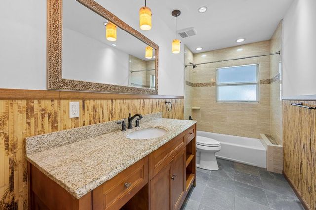 920 S Lake Drive, Lantana, FL 33462