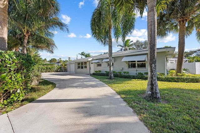 920 S Lake Drive, Lantana, FL 33462