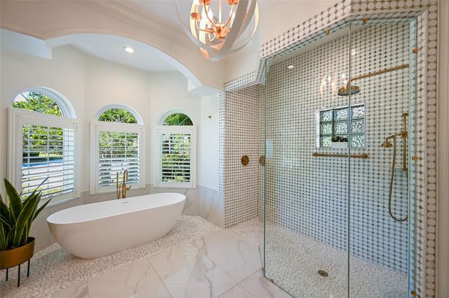 6903 BELMONT COURT, Lakewood Ranch, FL 34202