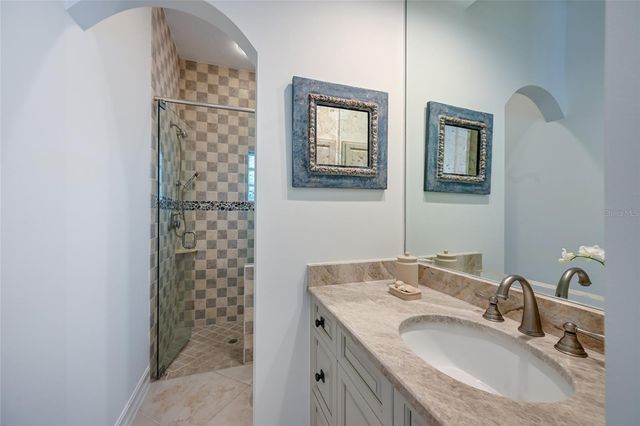 6903 BELMONT COURT, Lakewood Ranch, FL 34202