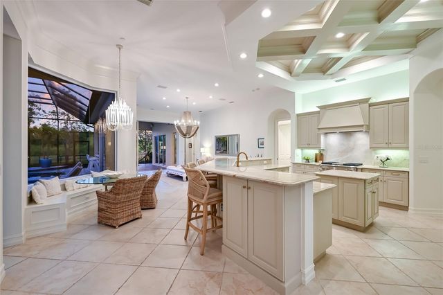 6903 BELMONT COURT, Lakewood Ranch, FL 34202