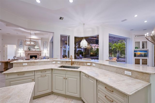 6903 BELMONT COURT, Lakewood Ranch, FL 34202