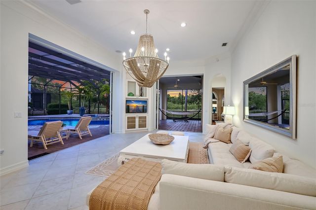 6903 BELMONT COURT, Lakewood Ranch, FL 34202