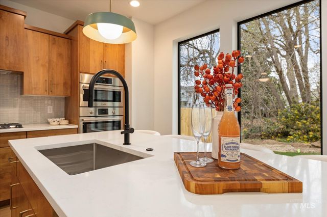 5616 W Grover St, Boise, ID 83705