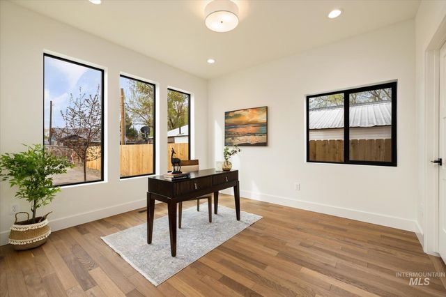 5616 W Grover St, Boise, ID 83705