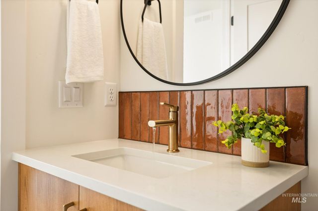 5616 W Grover St, Boise, ID 83705