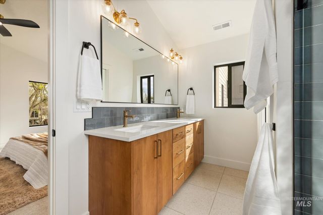 5616 W Grover St, Boise, ID 83705