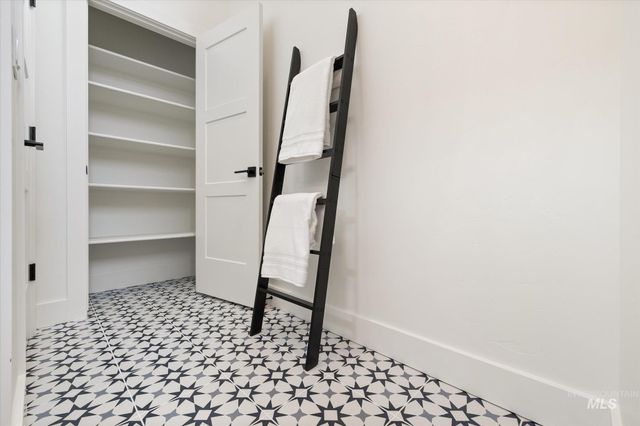 5616 W Grover St, Boise, ID 83705